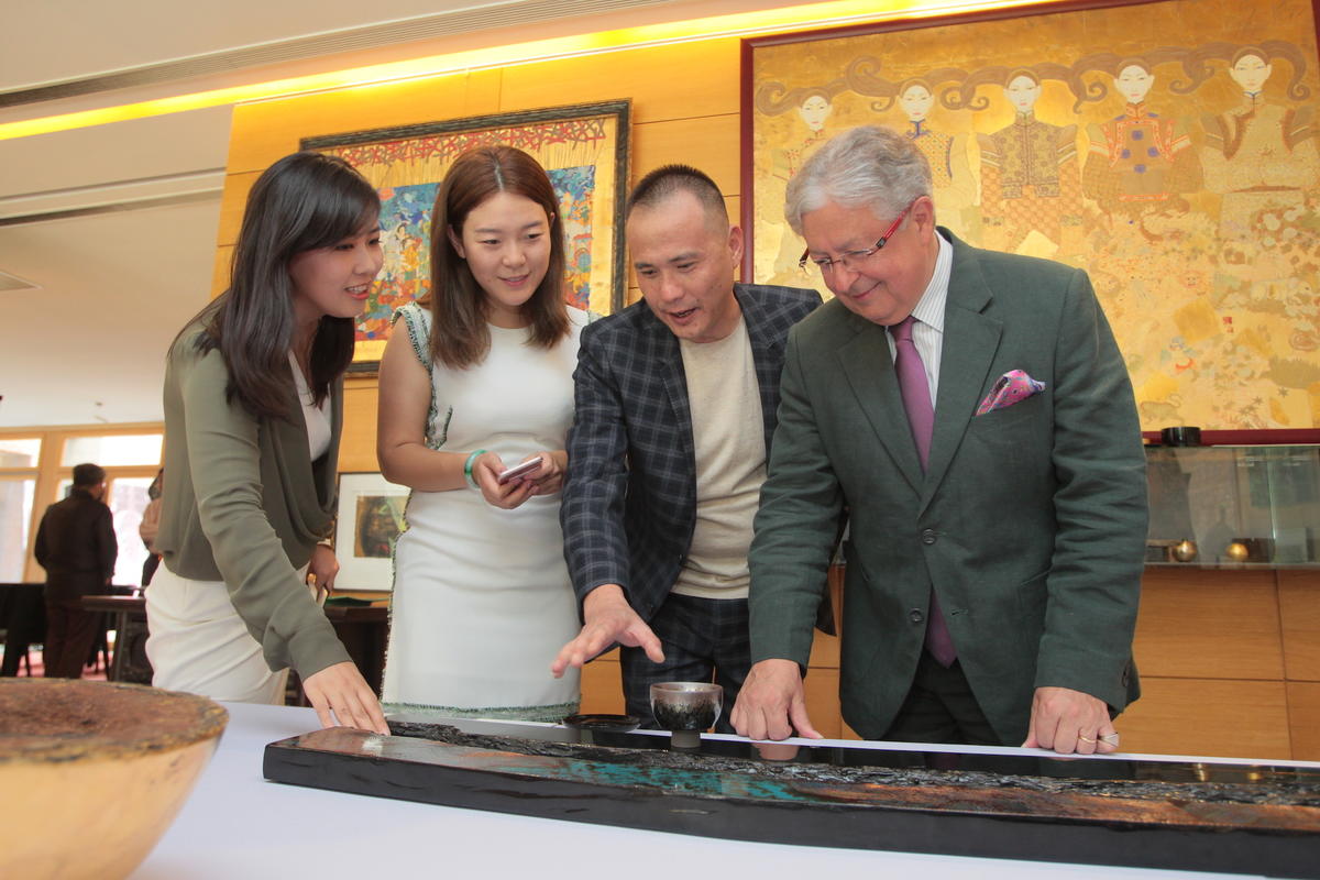 “凤凰·威狮国际艺术中心”以苏新平福建首展亮相,聚焦前沿当代艺术