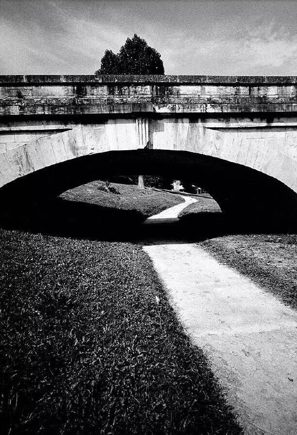 再看森山大道拥有他似乎是中国80后的最终幻想